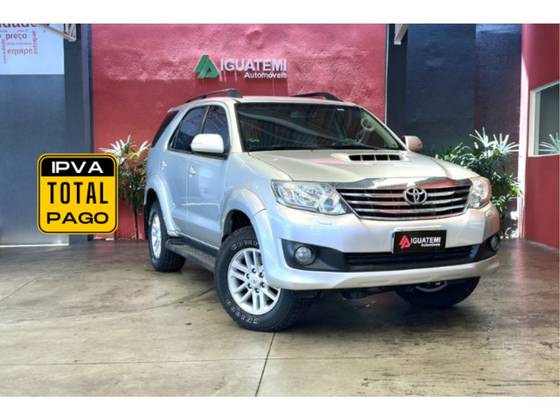 TOYOTA HILUX SW4 3.0 SRV 4X4 16V TURBO INTERCOOLER DIESEL 4P AUTOMÁTICO TOYOTA HILUX SW4 3.0 SRV 4X4 16V TURBO INTERCOOLER DIESEL 4P AUTOMÁTICO